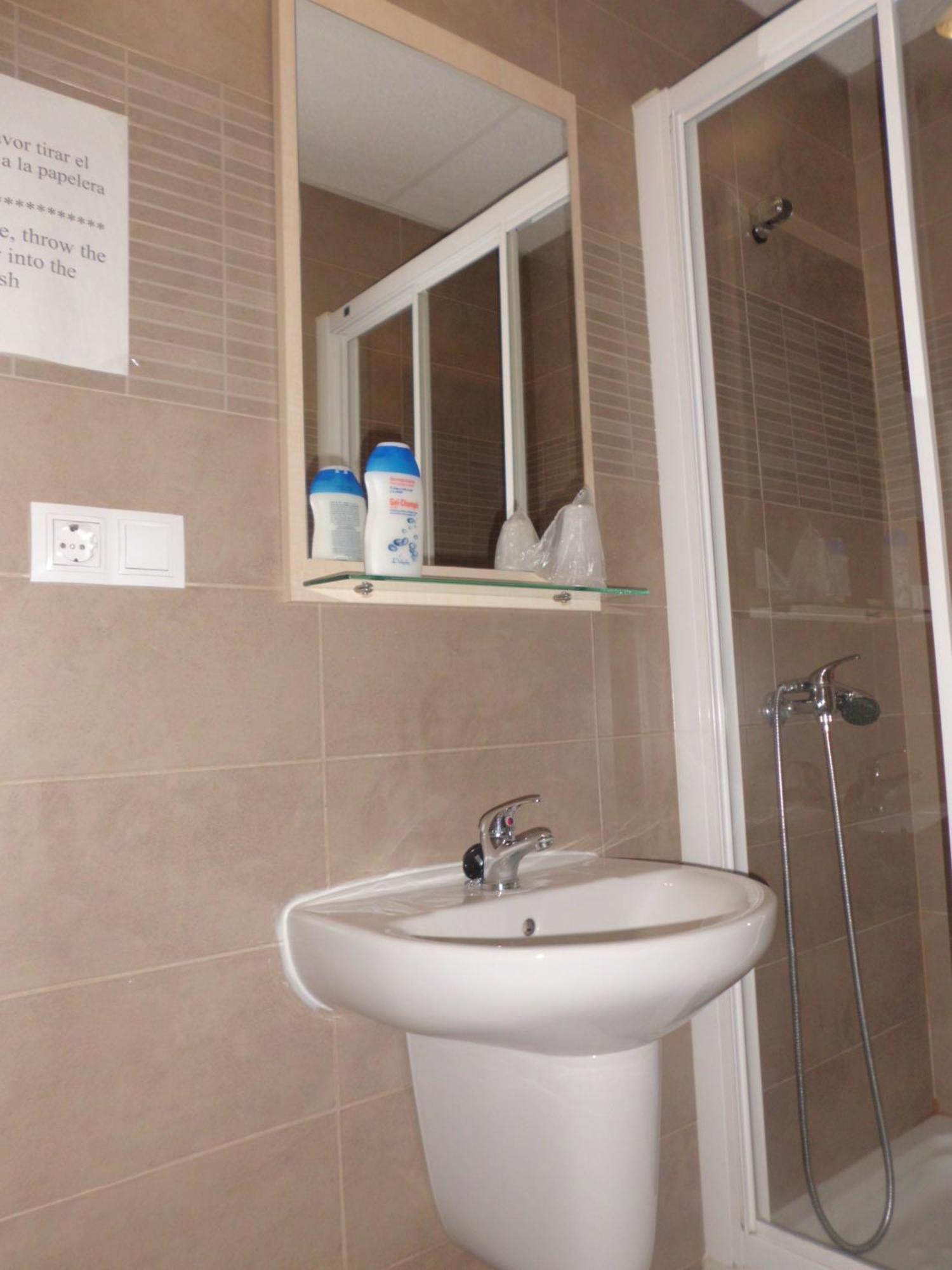 Hostal Abastos Valence Extérieur photo